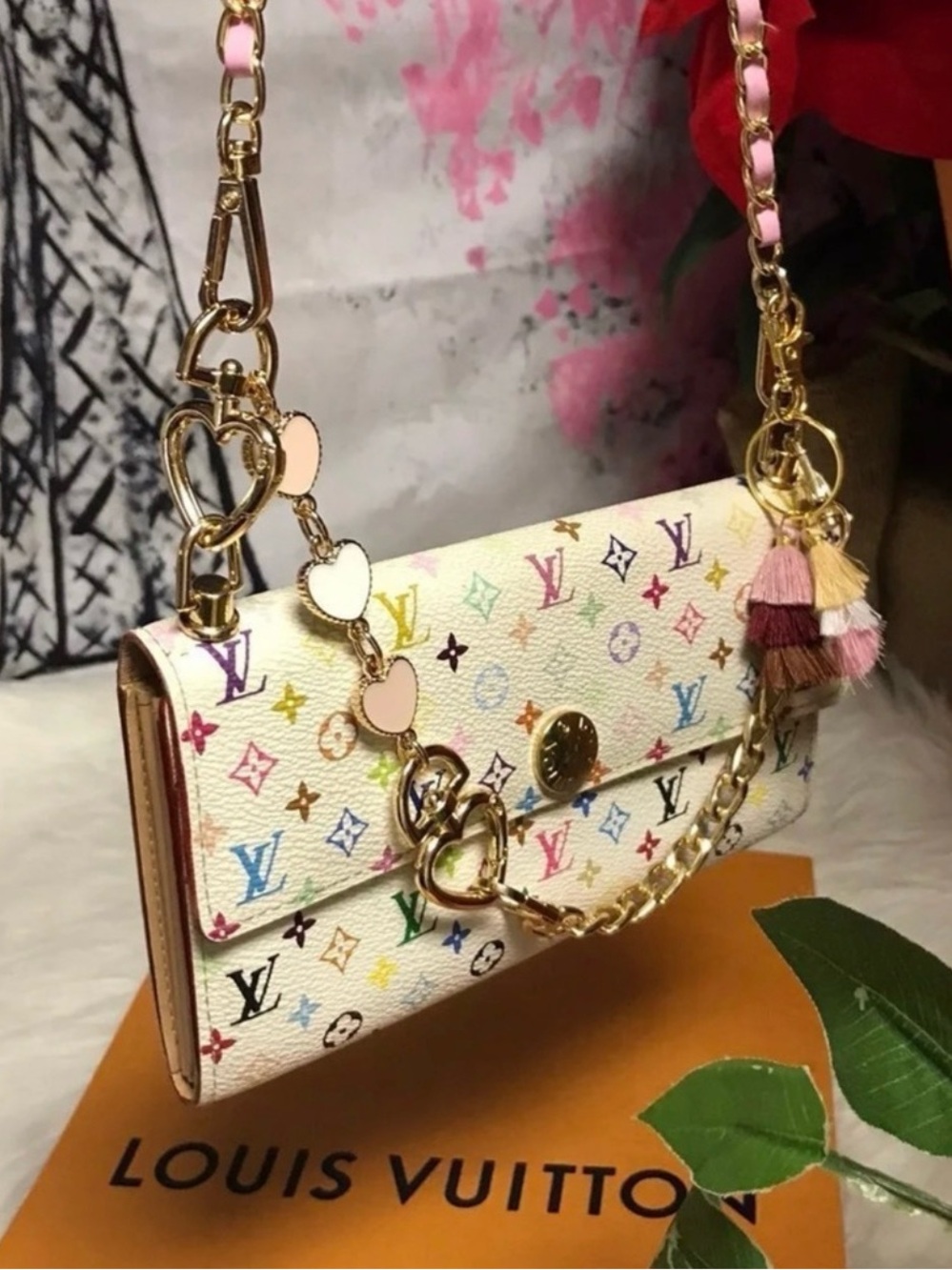 Auth Louis Vuitton Multi color Sarah Wallet on chain, Crossbody length